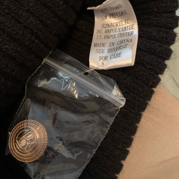 Pink Lily- Cropped Black Cardigan With Gold Buttons - Picture 7 of 8